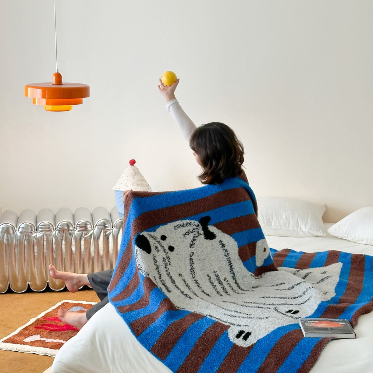 91家纺网 家纺一手货源 找家纺 觅糖家纺 2025新款卡通半边绒毛毯毯子系列 潦草小狗