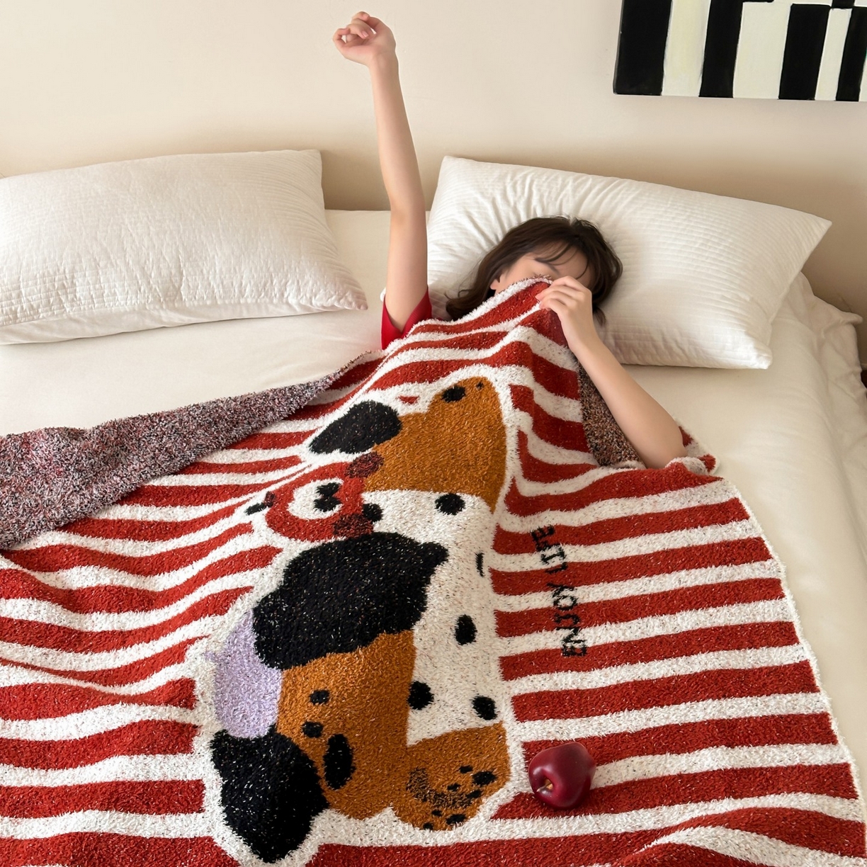 91家纺网 家纺一手货源 找家纺 觅糖家纺 2025新款卡通半边绒毛毯毯子系列 条纹小狗