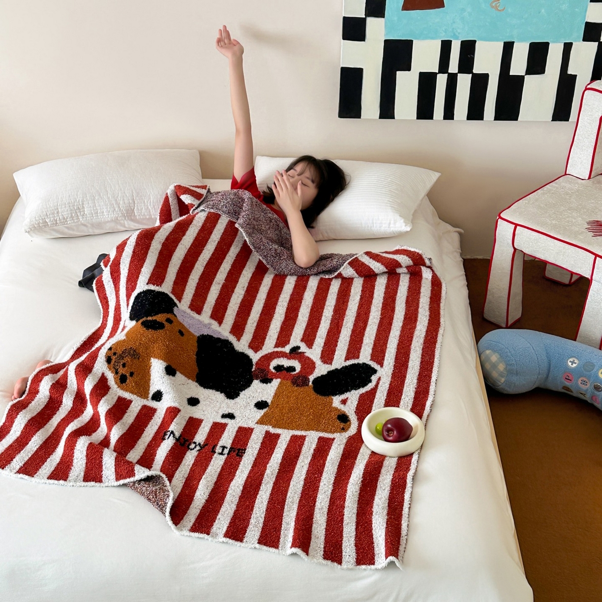 91家纺网 家纺一手货源 找家纺 觅糖家纺 2025新款卡通半边绒毛毯毯子系列 条纹小狗