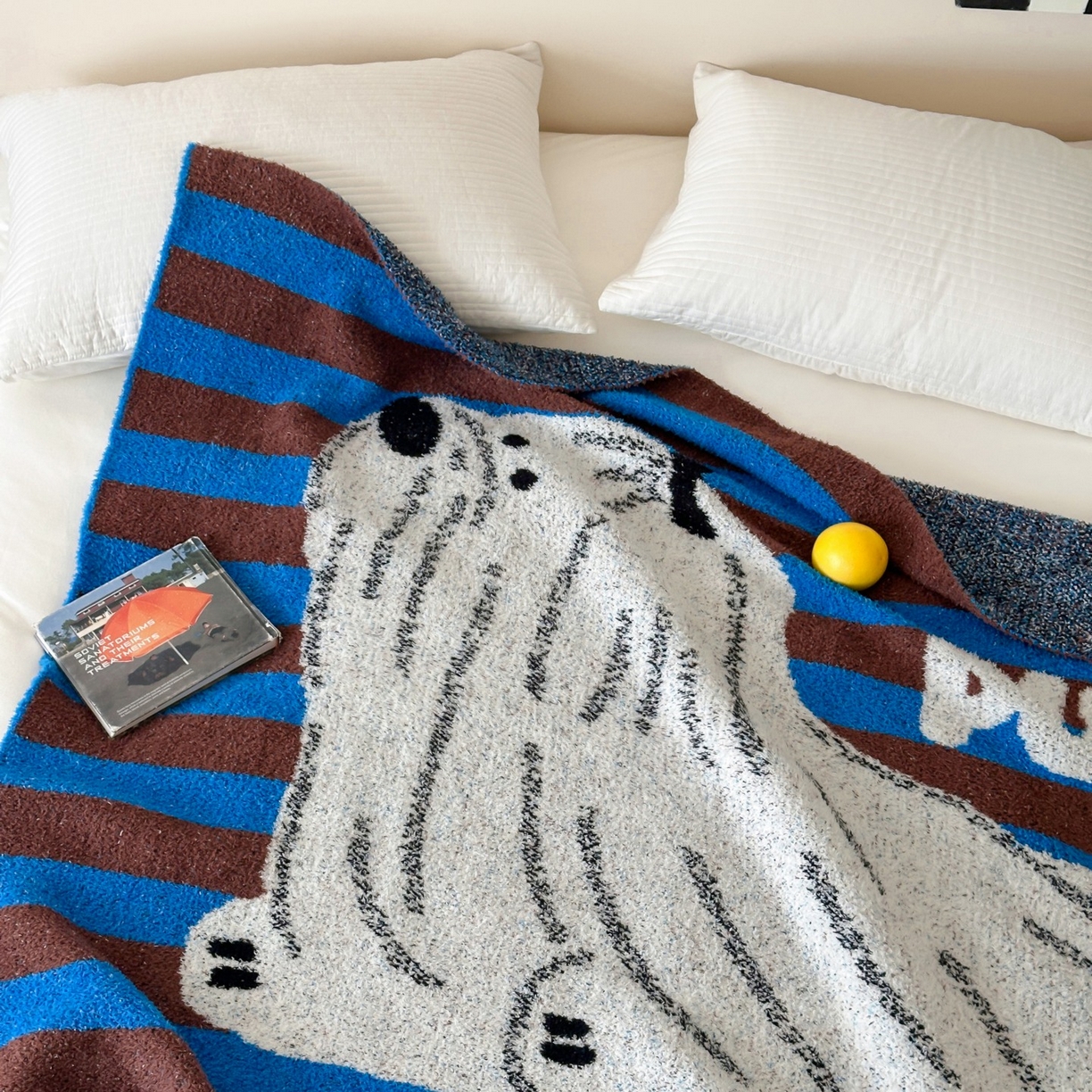 91家纺网 家纺一手货源 找家纺 觅糖家纺 2025新款卡通半边绒毛毯毯子系列 潦草小狗