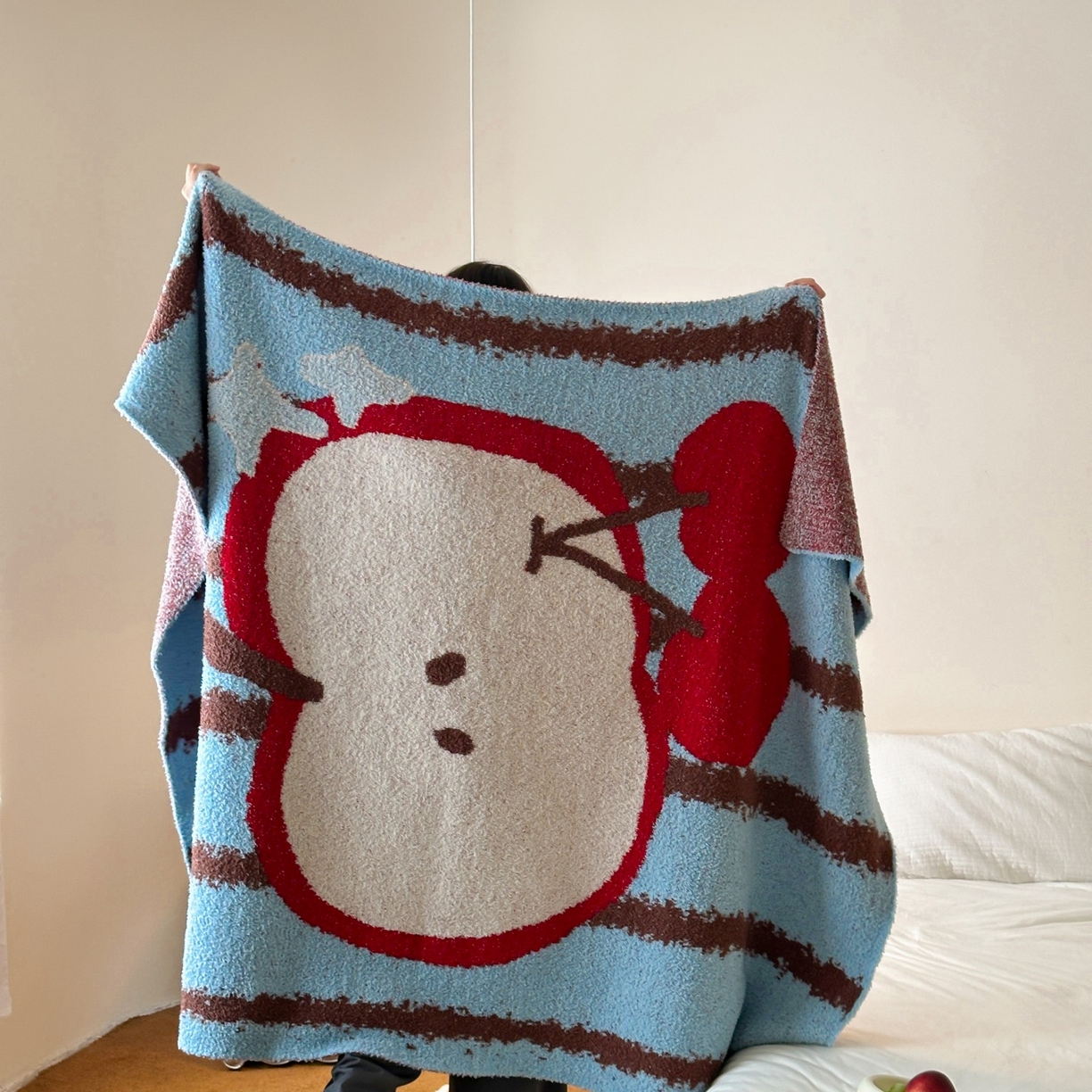 91家纺网 家纺一手货源 找家纺 觅糖家纺 2025新款卡通半边绒毛毯毯子系列 樱桃苹果