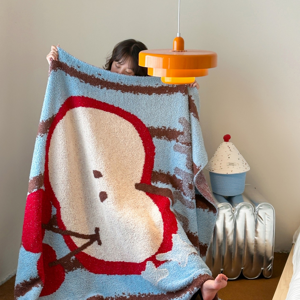 91家纺网 家纺一手货源 找家纺 觅糖家纺 2025新款卡通半边绒毛毯毯子系列 樱桃苹果