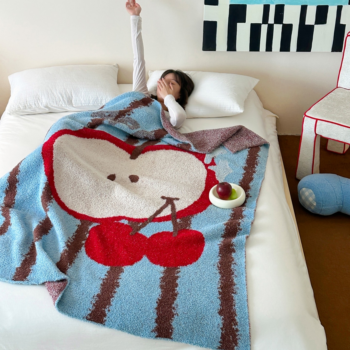91家纺网 家纺一手货源 找家纺 觅糖家纺 2025新款卡通半边绒毛毯毯子系列 樱桃苹果