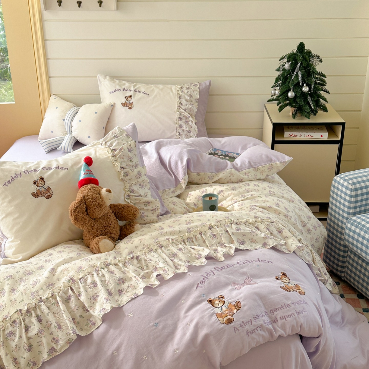 91家纺网 家纺一手货源 找家纺 （总）觅糖家纺 2025新款双层纱刺绣花边四件套系列