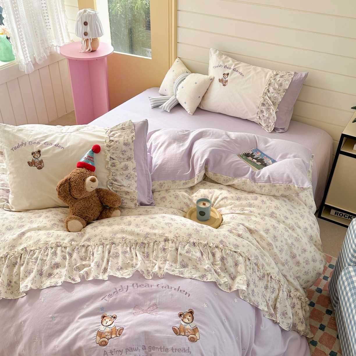 91家纺网 家纺一手货源 找家纺 觅糖家纺 2025新款双层纱刺绣花边四件套系列 花园小熊