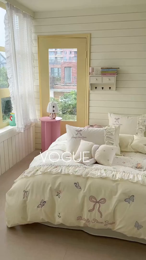 91家纺网 家纺一手货源 找家纺 觅糖家纺 2025新款双层纱刺绣花边四件套系列 雾中蝶舞