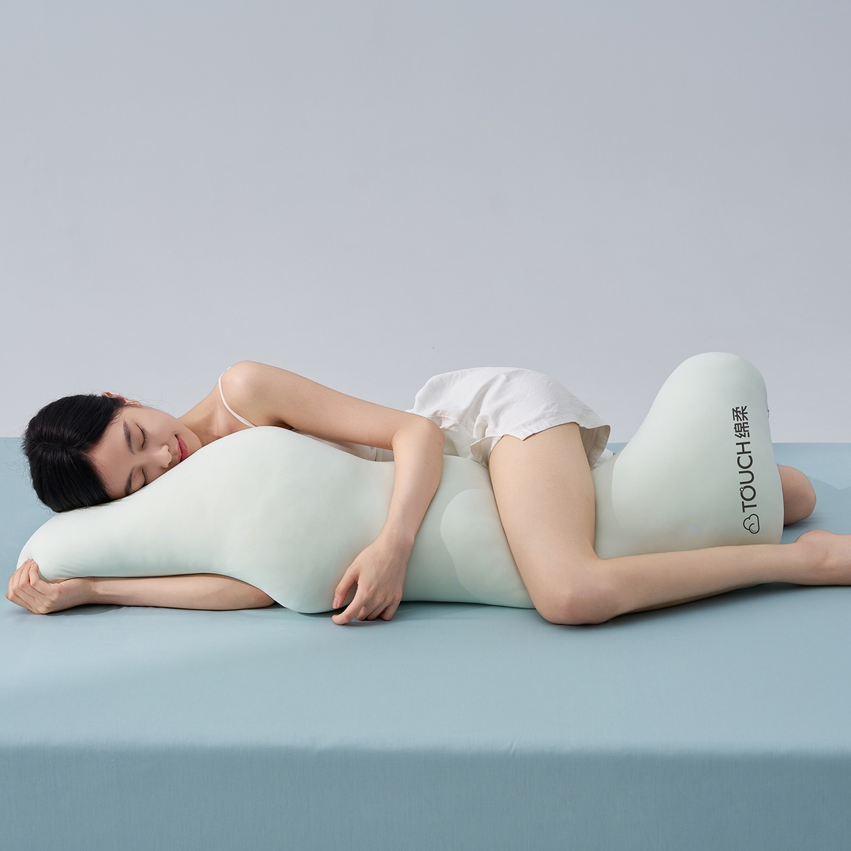 91家纺网 家纺一手货源 找家纺 乐可 2025新款豆荚海马波浪抱枕长条孕妇侧睡夹腿枕 豆荚海马波浪抱枕-BL浅绿