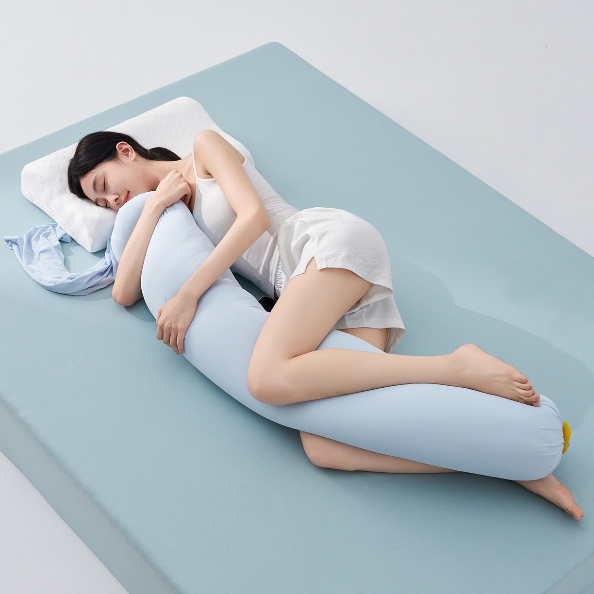 91家纺网 家纺一手货源 找家纺 乐可 2025新款素雅纯色温馨时尚多功能抱枕儿童成人侧睡夹腿抱枕靠垫 多功能抱枕-小号-BD海水蓝