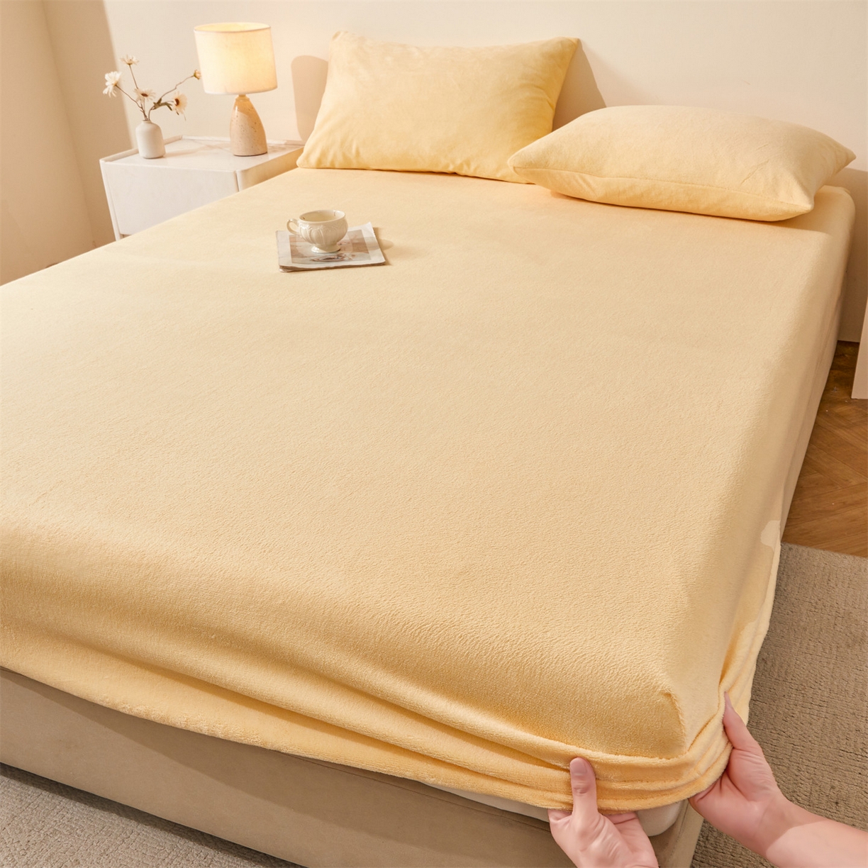 优眠坊 2025新款单层高克重牛奶绒纯色床笠 虎皮黄