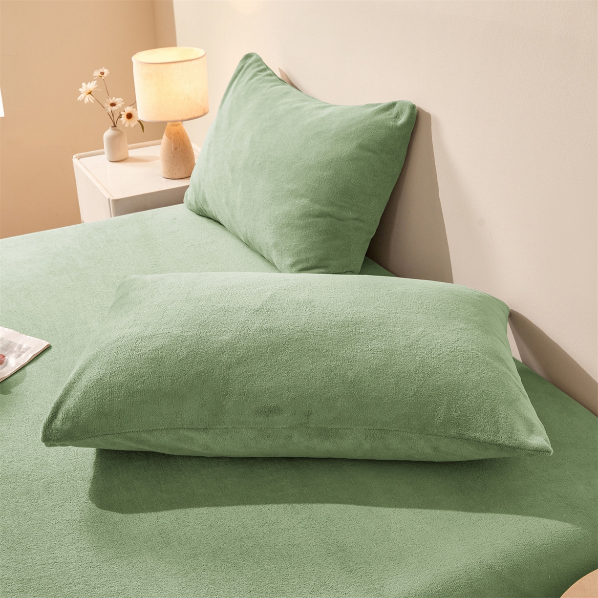 91家纺网 家纺一手货源 找家纺 优眠坊 2025新款单层高克重牛奶绒纯色床笠 翡翠绿