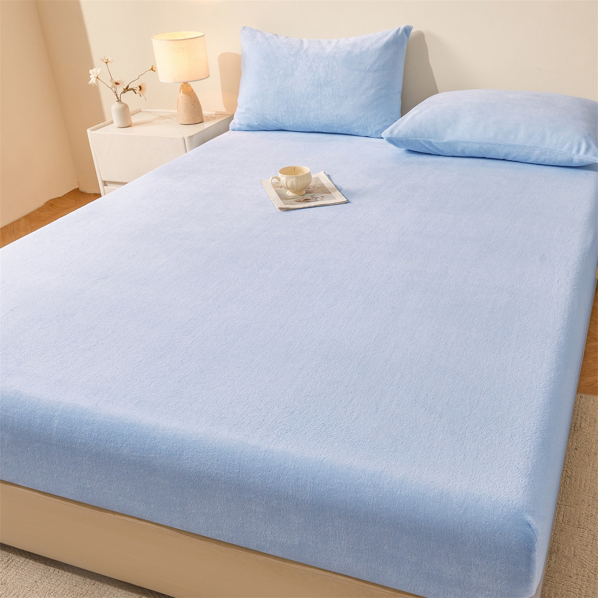 91家纺网 家纺一手货源 找家纺 优眠坊 2025新款单层高克重牛奶绒纯色床笠 星蓝