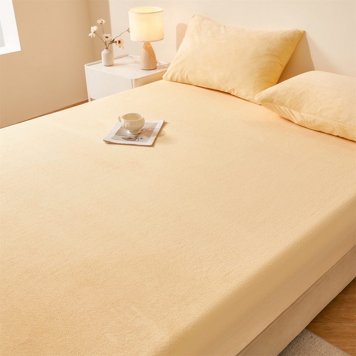 91家纺网 家纺一手货源 找家纺 优眠坊 2025新款单层高克重牛奶绒纯色床笠 虎皮黄