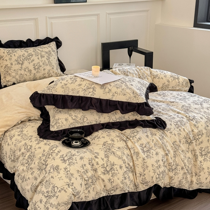 91家纺网 家纺一手货源 找家纺 （总）宅家居 2025新款秋冬爆款轻法式赫本风灯芯绒四件套提花立体韩版花边牛奶绒三件套