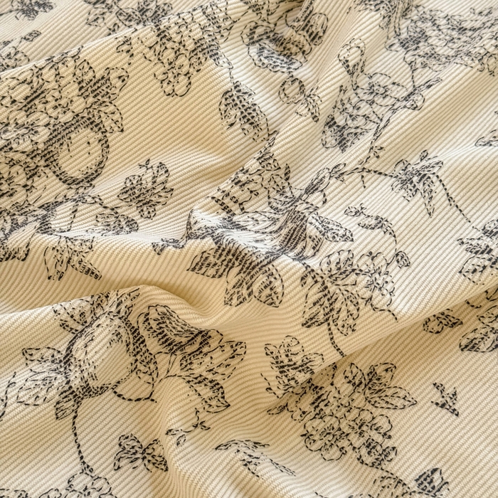 91家纺网 家纺一手货源 找家纺 （总）宅家居 2025新款秋冬爆款轻法式赫本风灯芯绒四件套提花立体韩版花边牛奶绒三件套