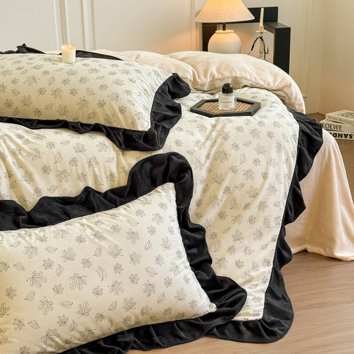 91家纺网 家纺一手货源 找家纺 宅家居 2025新款秋冬爆款轻法式赫本风灯芯绒四件套提花立体韩版花边牛奶绒三件套 繁花