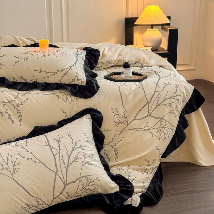 91家纺网 家纺一手货源 找家纺 宅家居 2025新款秋冬爆款轻法式赫本风灯芯绒四件套提花立体韩版花边牛奶绒三件套 花枝