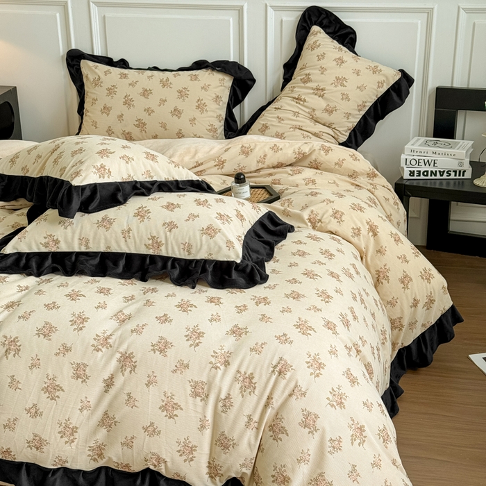 91家纺网 家纺一手货源 找家纺 宅家居 2025新款秋冬爆款轻法式赫本风灯芯绒四件套提花立体韩版花边牛奶绒三件套 茉莉