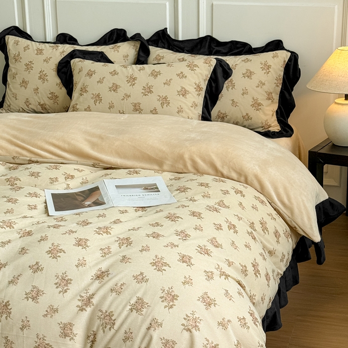 91家纺网 家纺一手货源 找家纺 宅家居 2025新款秋冬爆款轻法式赫本风灯芯绒四件套提花立体韩版花边牛奶绒三件套 茉莉