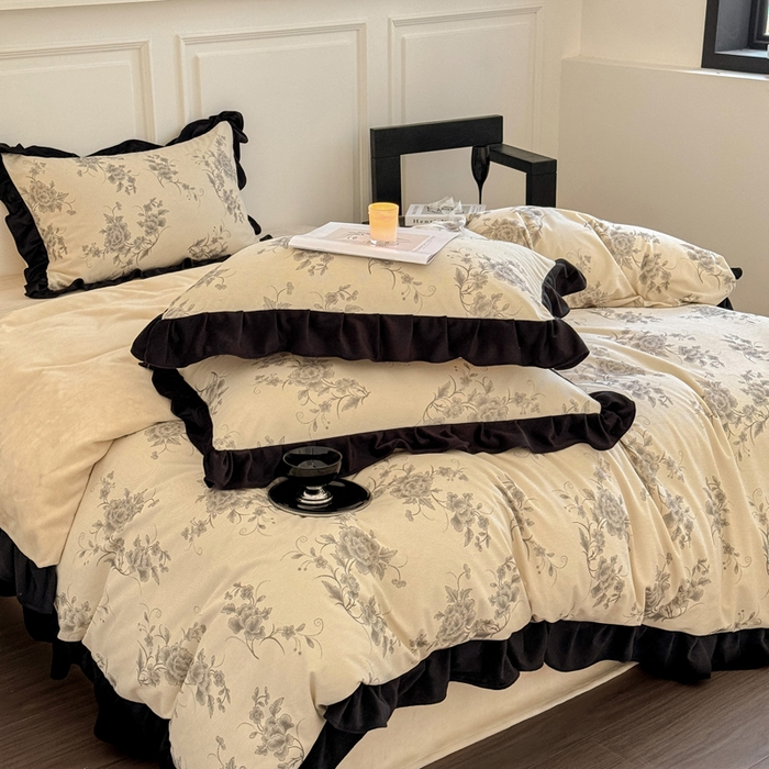 91家纺网 家纺一手货源 找家纺 宅家居 2025新款秋冬爆款轻法式赫本风灯芯绒四件套提花立体韩版花边牛奶绒三件套 牡丹