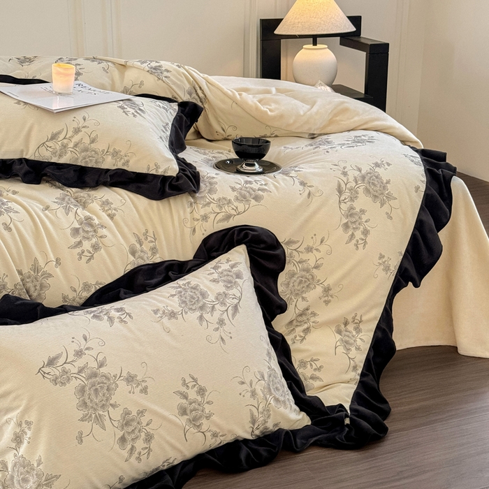 91家纺网 家纺一手货源 找家纺 宅家居 2025新款秋冬爆款轻法式赫本风灯芯绒四件套提花立体韩版花边牛奶绒三件套 牡丹