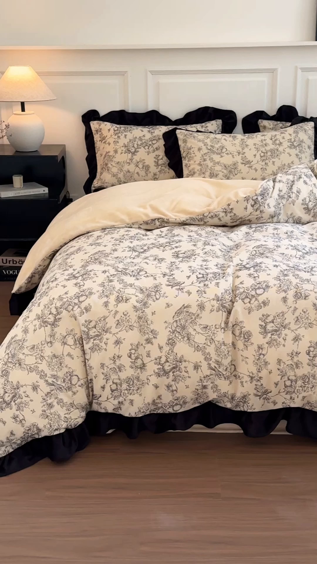 91家纺网 家纺一手货源 找家纺 宅家居 2025新款秋冬爆款轻法式赫本风灯芯绒四件套提花立体韩版花边牛奶绒三件套 喜鹊