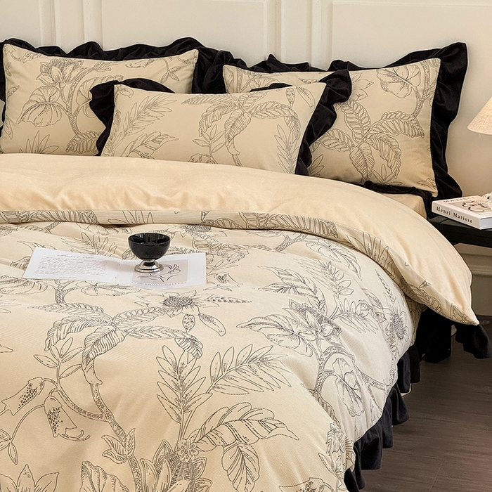 91家纺网 家纺一手货源 找家纺 宅家居 2025新款秋冬爆款轻法式赫本风灯芯绒四件套提花立体韩版花边牛奶绒三件套 语叶