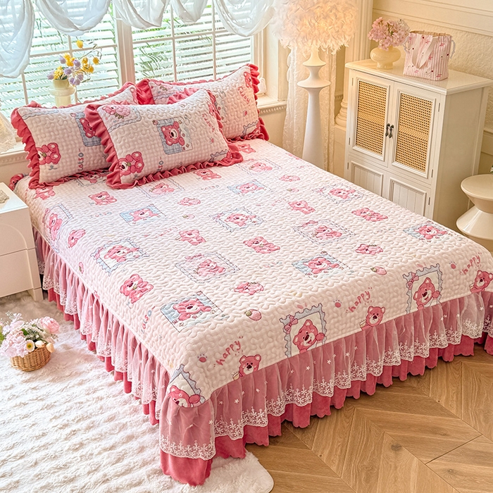 91家纺网 家纺一手货源 找家纺 九诺家纺 2025新款直播热款双层蕾丝花边牛奶绒印花床盖四件套床盖单件三件套 风情-快乐回忆