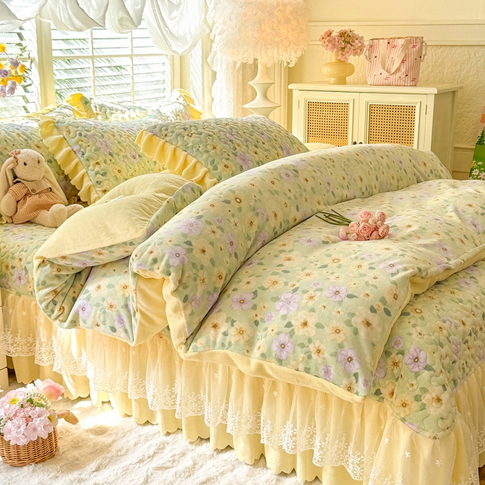 91家纺网 家纺一手货源 找家纺 九诺家纺 2025新款直播热款双层蕾丝花边牛奶绒印花床盖四件套床盖单件三件套 风情-暖阳之春