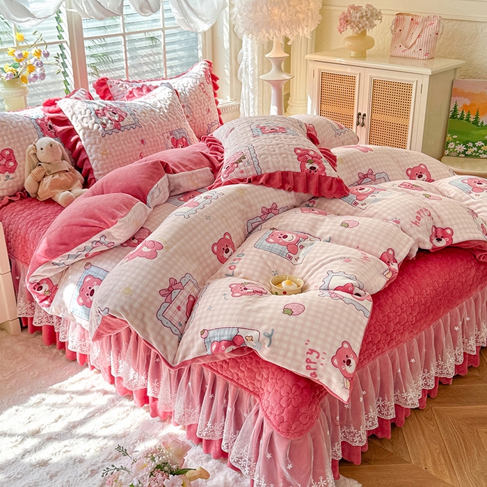 91家纺网 家纺一手货源 找家纺 九诺家纺 2025新款直播热款双层蕾丝花边牛奶绒印花床盖四件套床盖单件三件套 时光-快乐回忆