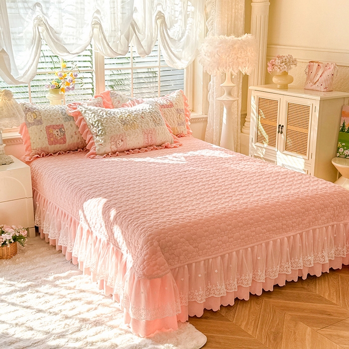 91家纺网 家纺一手货源 找家纺 九诺家纺 2025新款直播热款双层蕾丝花边牛奶绒印花床盖四件套床盖单件三件套 时光-萌宠之家