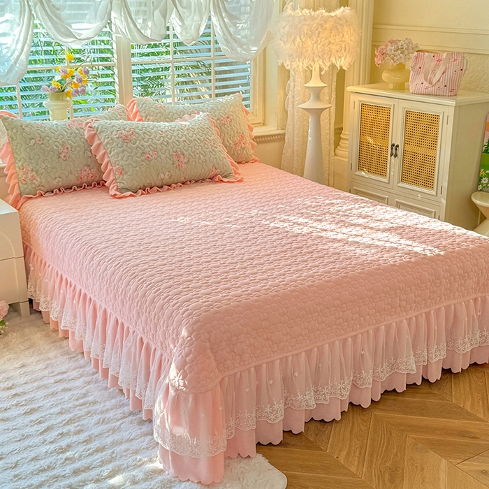 91家纺网 家纺一手货源 找家纺 九诺家纺 2025新款直播热款双层蕾丝花边牛奶绒印花床盖四件套床盖单件三件套 时光-沐熙花