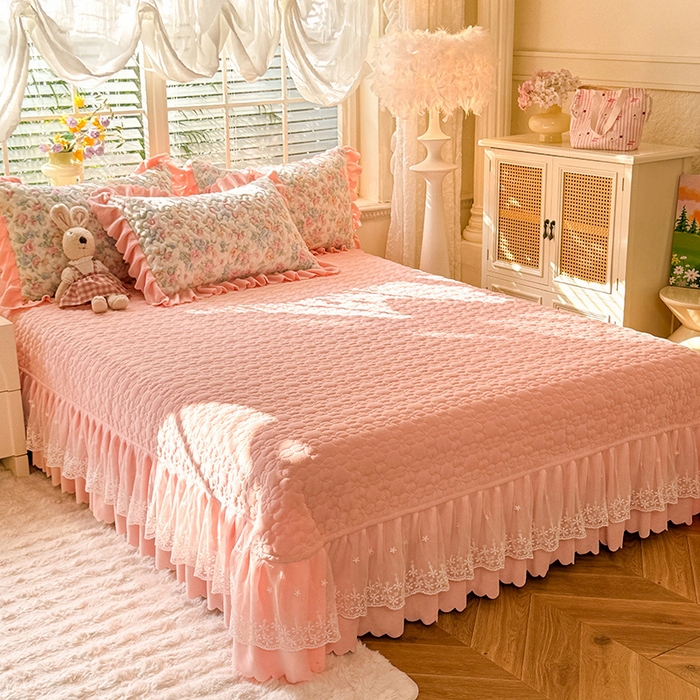 91家纺网 家纺一手货源 找家纺 九诺家纺 2025新款直播热款双层蕾丝花边牛奶绒印花床盖四件套床盖单件三件套 时光-夏日开花