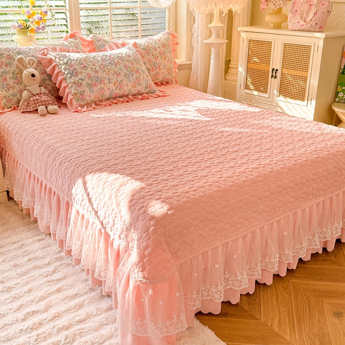 91家纺网 家纺一手货源 找家纺 九诺家纺 2025新款直播热款双层蕾丝花边牛奶绒印花床盖四件套床盖单件三件套 时光-夏日开花