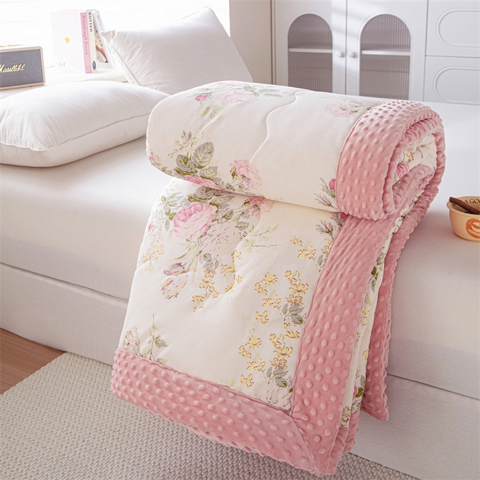 91家纺网 家纺一手货源 找家纺 萌飞 2025新款全棉豆豆绒被子被芯系列 花海