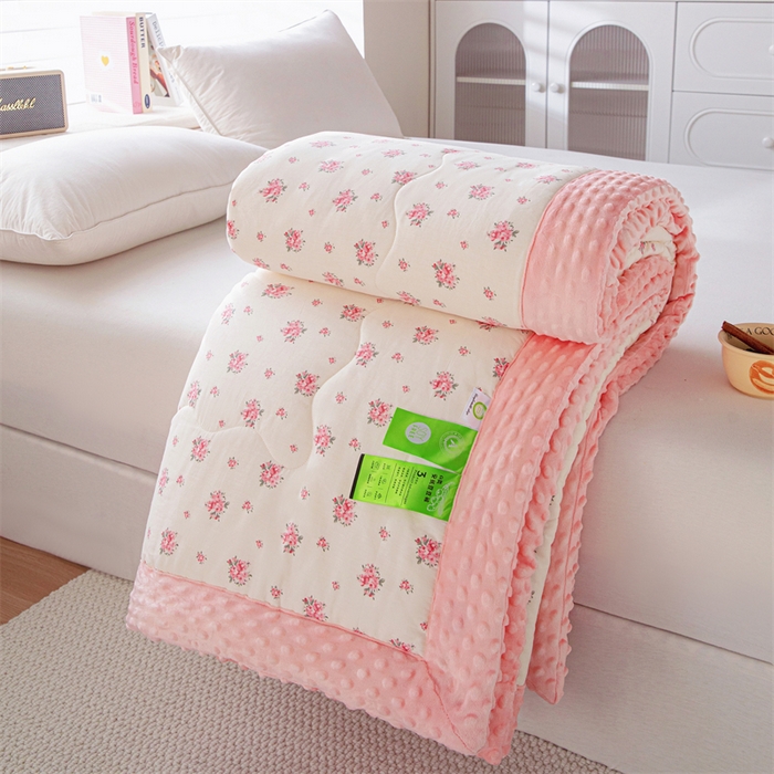 萌飞 2025新款全棉豆豆绒被子被芯系列 桃花运