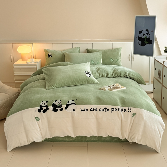 91家纺网 家纺一手货源 找家纺 （总）懒猫家纺 2025新款牛奶绒刺绣四件套-胖达