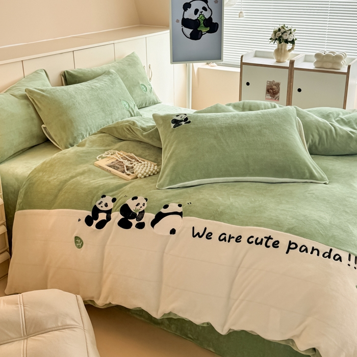 91家纺网 家纺一手货源 找家纺 （总）懒猫家纺 2025新款牛奶绒刺绣四件套-胖达