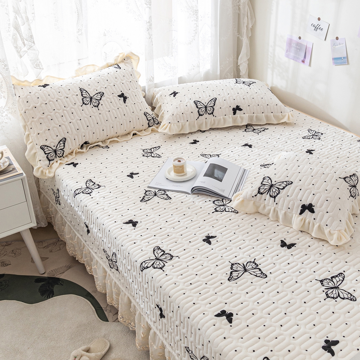 91家纺网 家纺一手货源 找家纺 美优兰 2025秋冬新款牛奶绒榻榻米垫床盖（可定制） 蝶梦