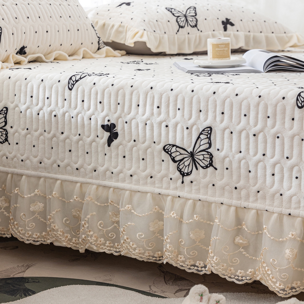 91家纺网 家纺一手货源 找家纺 美优兰 2025秋冬新款牛奶绒榻榻米垫床盖（可定制） 蝶梦