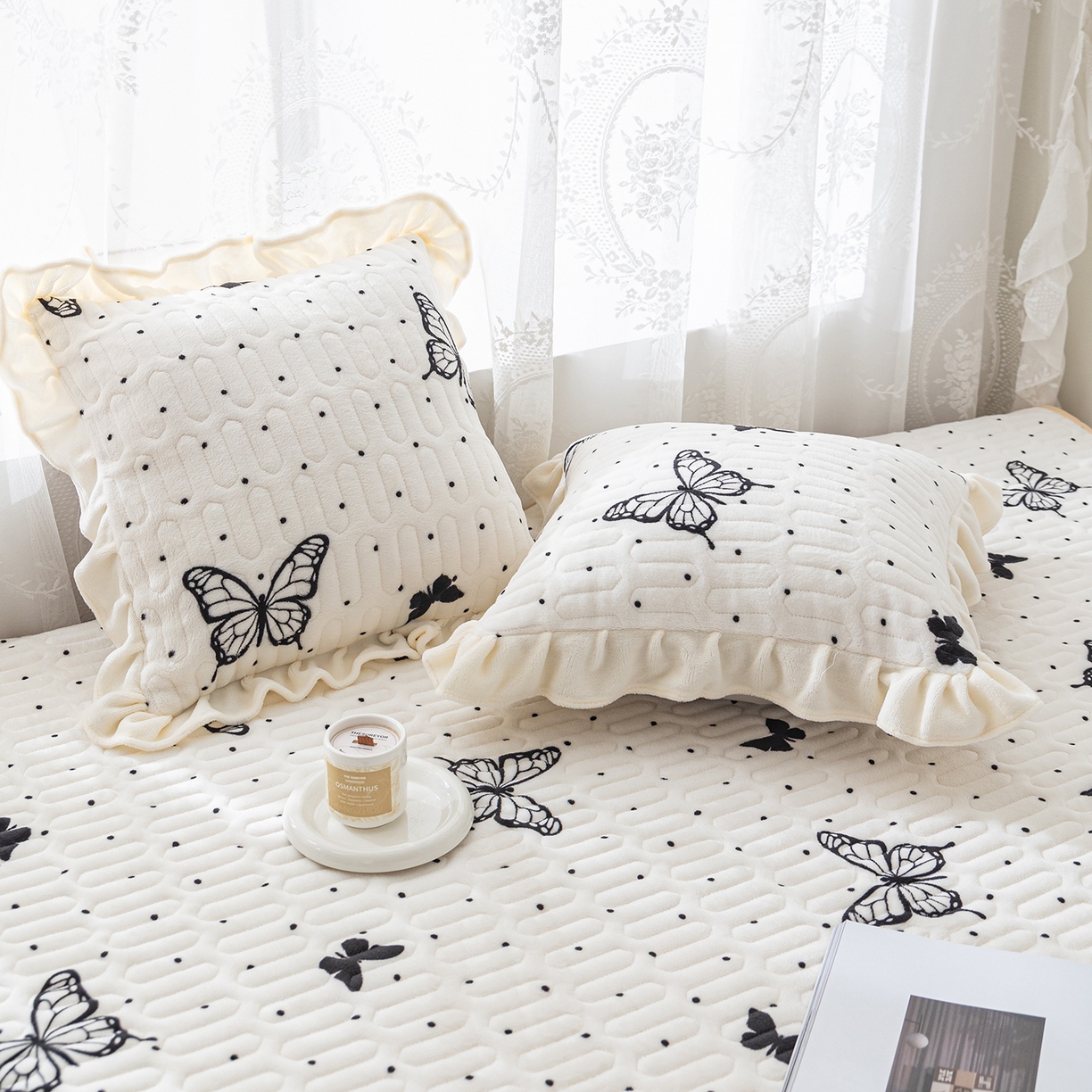 91家纺网 家纺一手货源 找家纺 美优兰 2025秋冬新款牛奶绒榻榻米垫床盖（可定制） 蝶梦