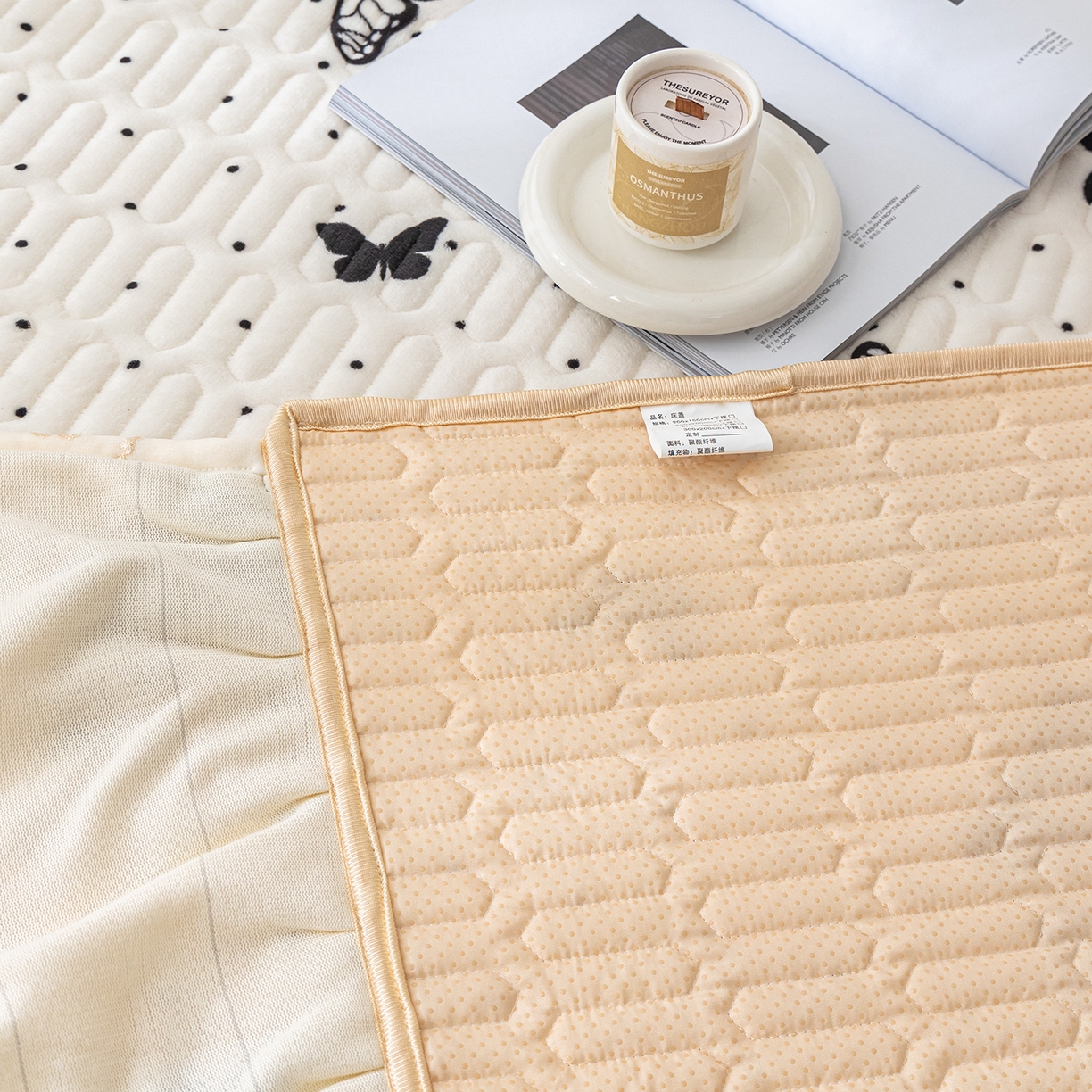 91家纺网 家纺一手货源 找家纺 美优兰 2025秋冬新款牛奶绒榻榻米垫床盖（可定制） 蝶梦