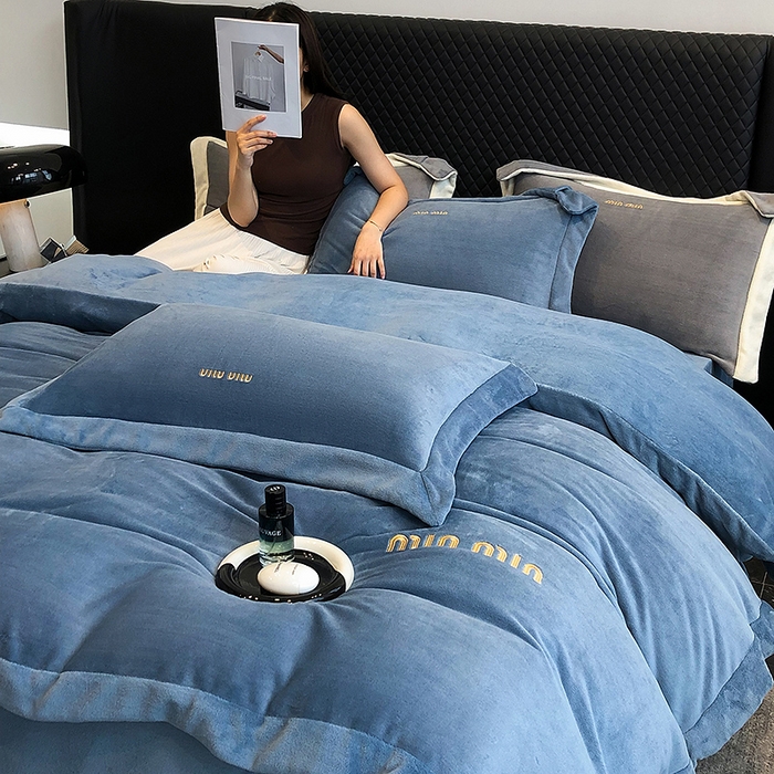 91家纺网 家纺一手货源 找家纺 （总）懒猫家纺 2025新款牛奶绒刺绣四件套-贝利