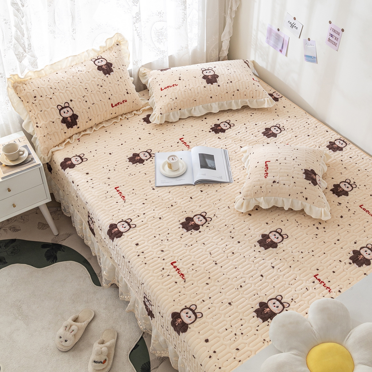 91家纺网 家纺一手货源 找家纺 美优兰 2025秋冬新款牛奶绒榻榻米垫床盖（可定制） 拉兔兔