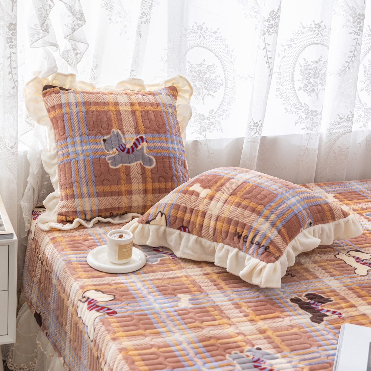 91家纺网 家纺一手货源 找家纺 美优兰 2025秋冬新款牛奶绒榻榻米垫床盖（可定制）美拉小狗