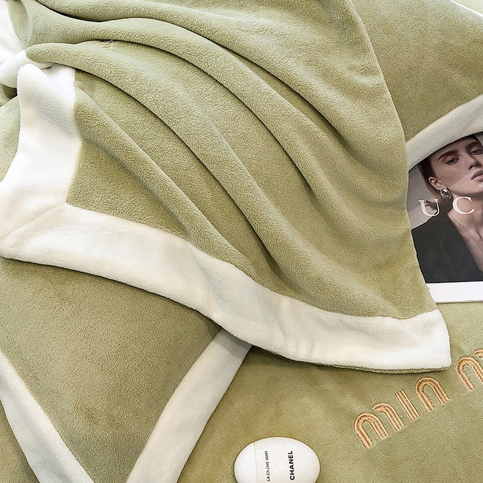 91家纺网 家纺一手货源 找家纺 懒猫家纺 2025新款牛奶绒刺绣四件套-贝利 贝利-牛油果