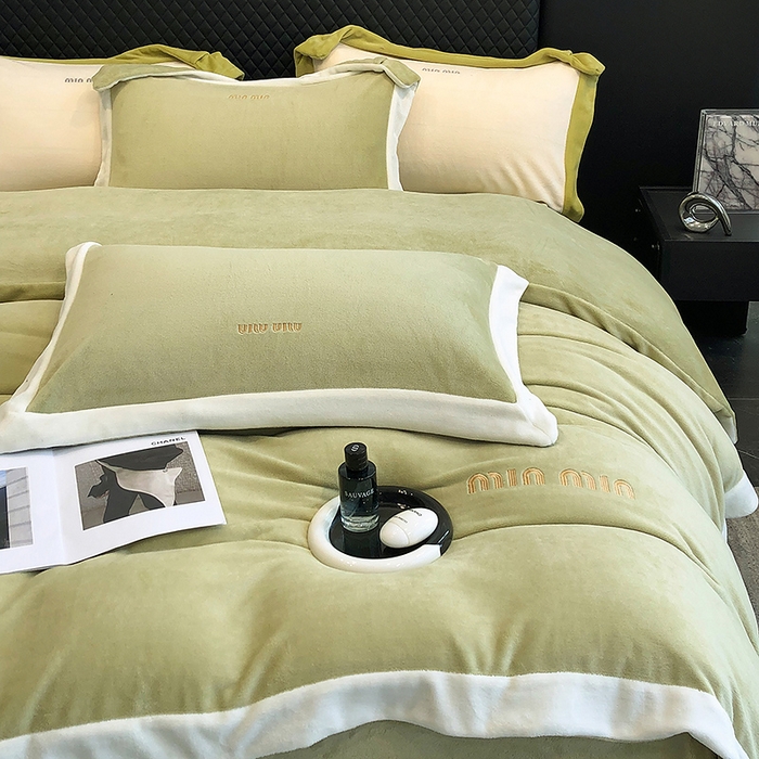 91家纺网 家纺一手货源 找家纺 懒猫家纺 2025新款牛奶绒刺绣四件套-贝利 贝利-牛油果