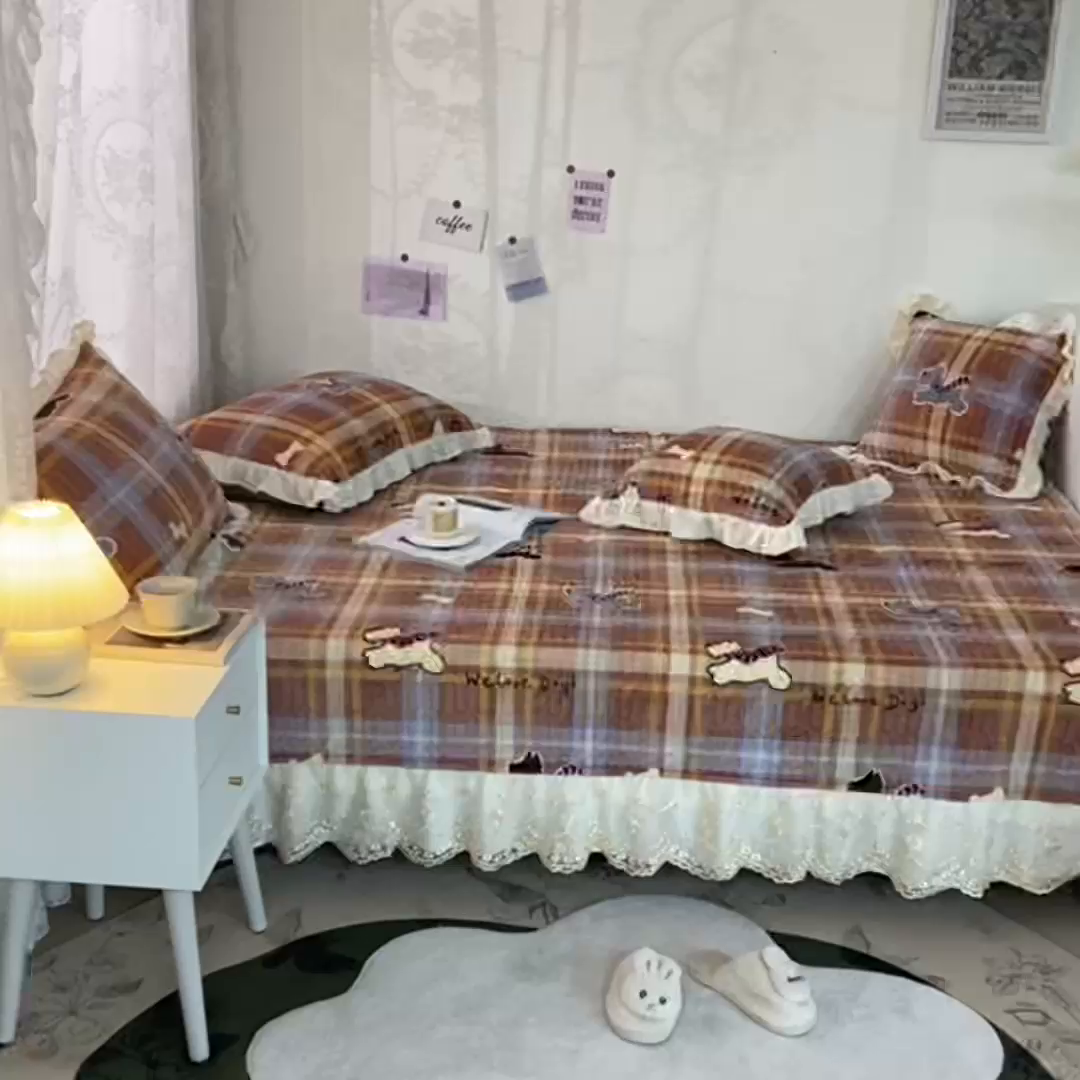 91家纺网 家纺一手货源 找家纺 美优兰 2025秋冬新款牛奶绒榻榻米垫床盖（可定制）美拉小狗