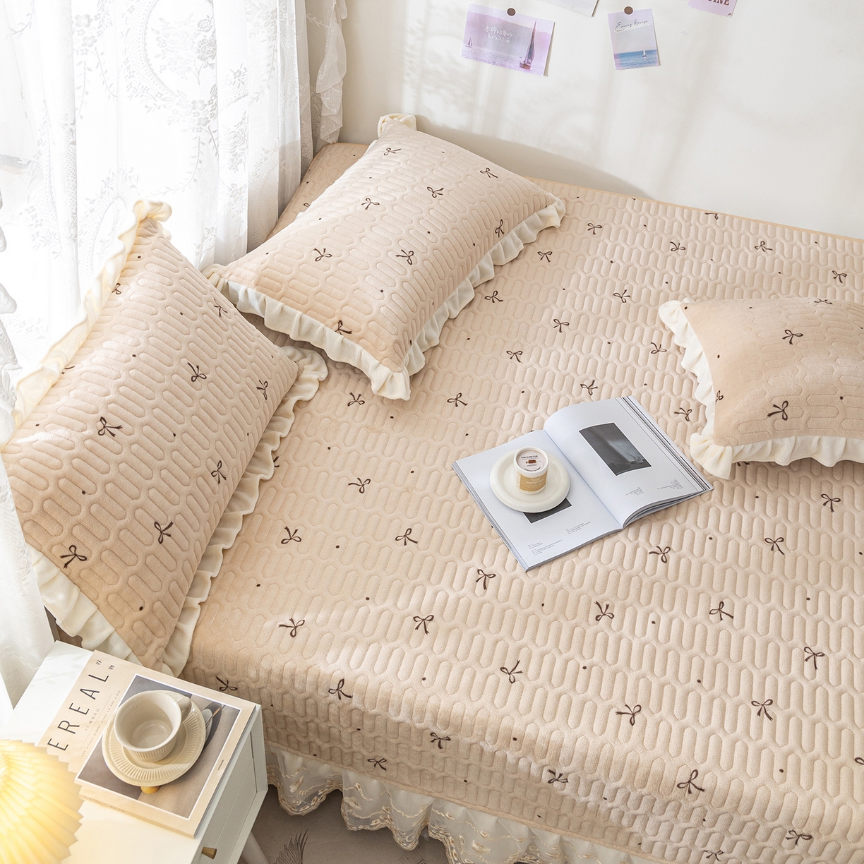 91家纺网 家纺一手货源 找家纺 美优兰 2025秋冬新款牛奶绒榻榻米垫床盖（可定制）如意结