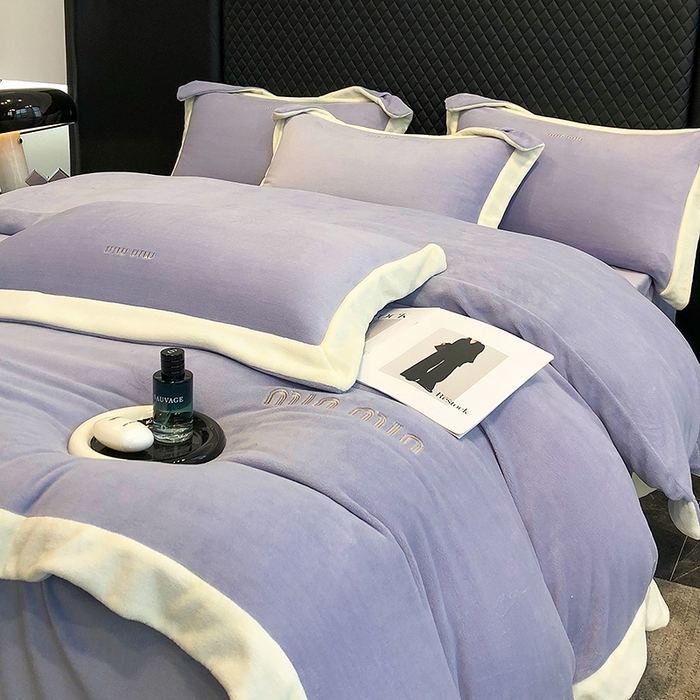 91家纺网 家纺一手货源 找家纺 懒猫家纺 2025新款牛奶绒刺绣四件套-贝利 贝利-薰衣草紫