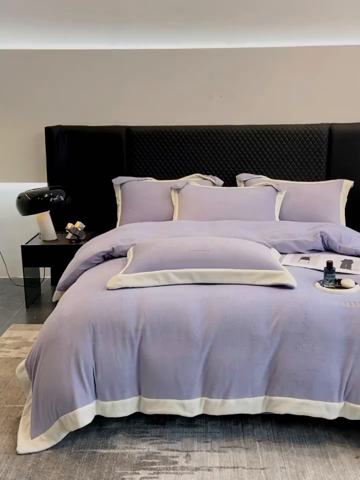 91家纺网 家纺一手货源 找家纺 懒猫家纺 2025新款牛奶绒刺绣四件套-贝利 贝利-薰衣草紫